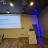 Usposabljanje za invalide, ki prostovoljno delajo na DI
