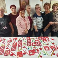 Ustvarjalne delavnice v ODI Dravinjske doline – izdelovanje novoletnih voščilnic 