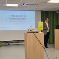 Posvet NSIOS »Prihodnost je v naših rokah«