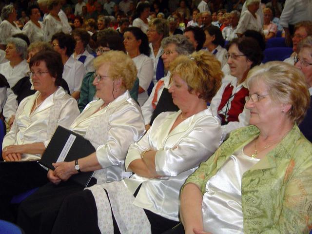 revija pevskih zborov 2009 037