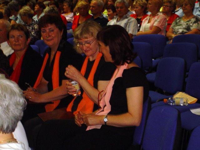 revija pevskih zborov 2009 039