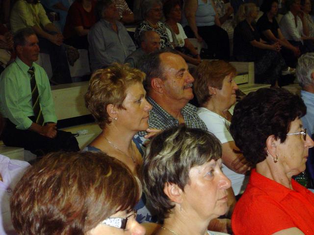 revija pevskih zborov 2009 045